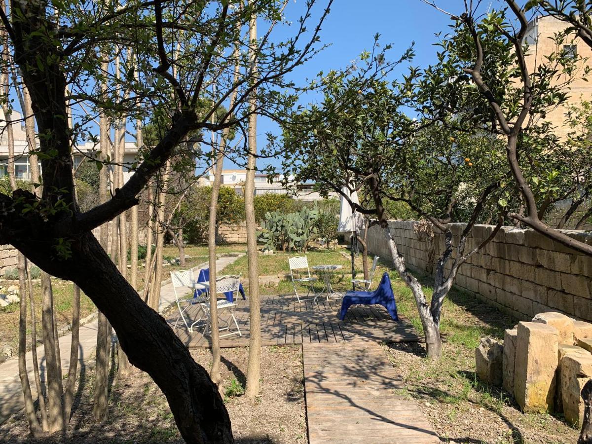 Il Giardino Delle Margherite Лече Екстериор снимка